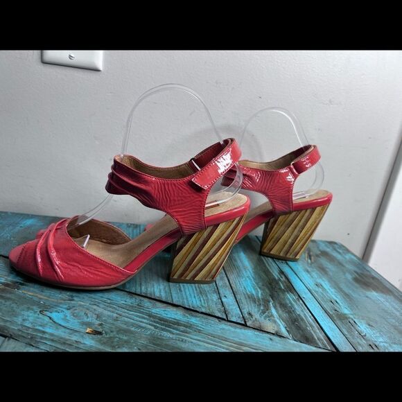 Size 9 Miz Mooz Pinky Peach Chunky Heel Sandals - Picture 5 of 10